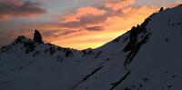 Coucher de soleil sur la Pierra Menta depuis le refuge de Presset Coucher de soleil sur la Pierra Menta depuis le refuge de Presset
